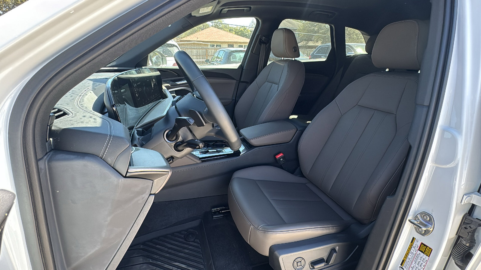 Used 2025 Audi Q5 2.0T Premium image 13