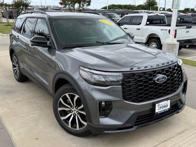 New 2026 Ford Explorer ST-Line w/ Premium Package RWD image 35