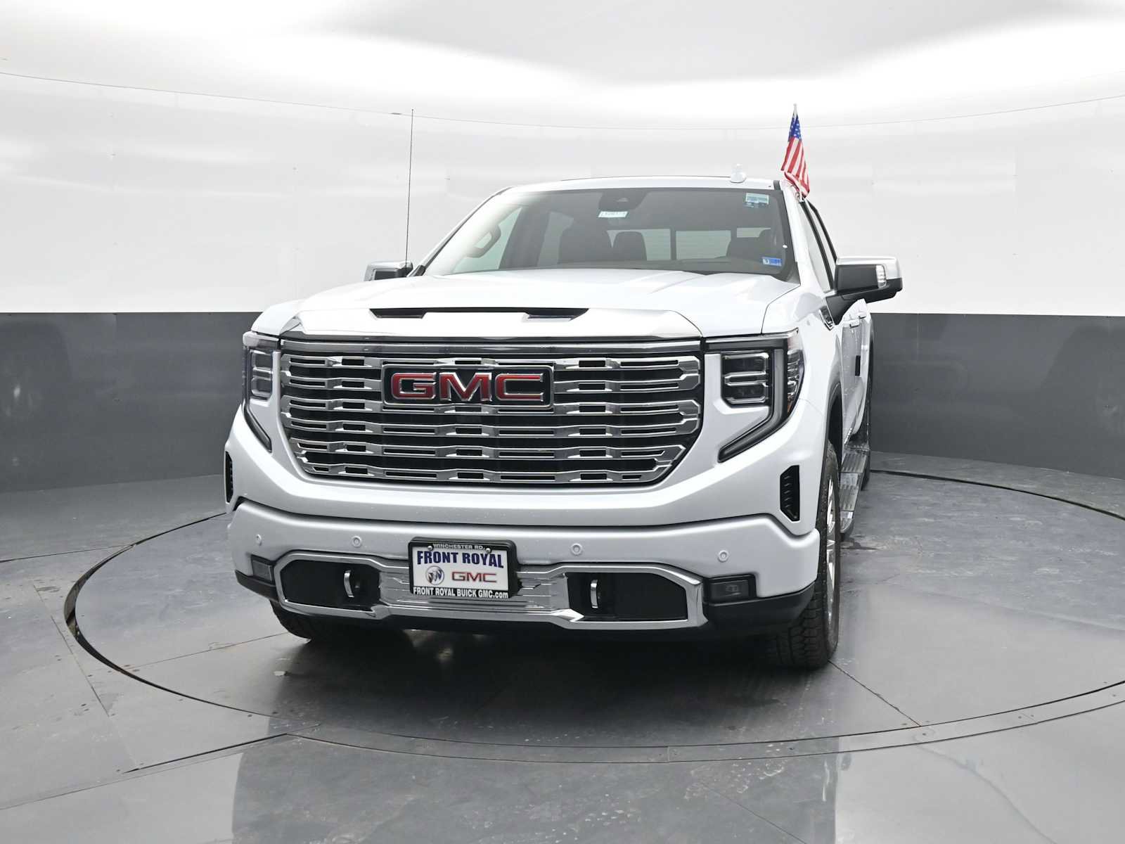 New 2026 GMC Sierra 1500 Denali w/ Technology Package AWD/4WD image 3