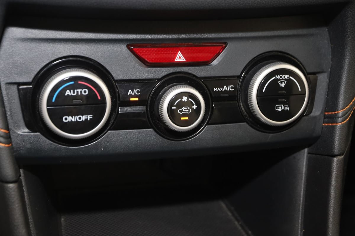 Used 2018 Subaru Crosstrek 2.0i Limited image 29