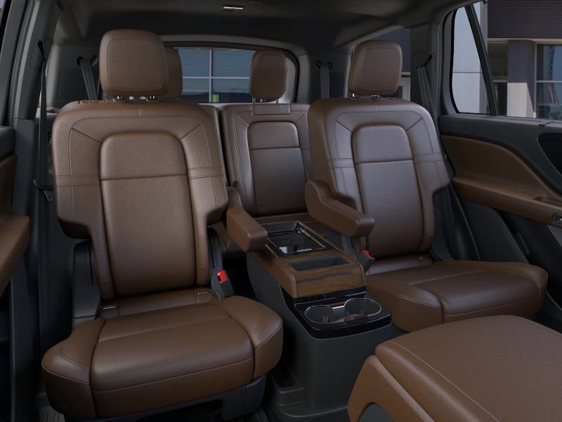 New 2026 Lincoln Aviator Reserve image 11