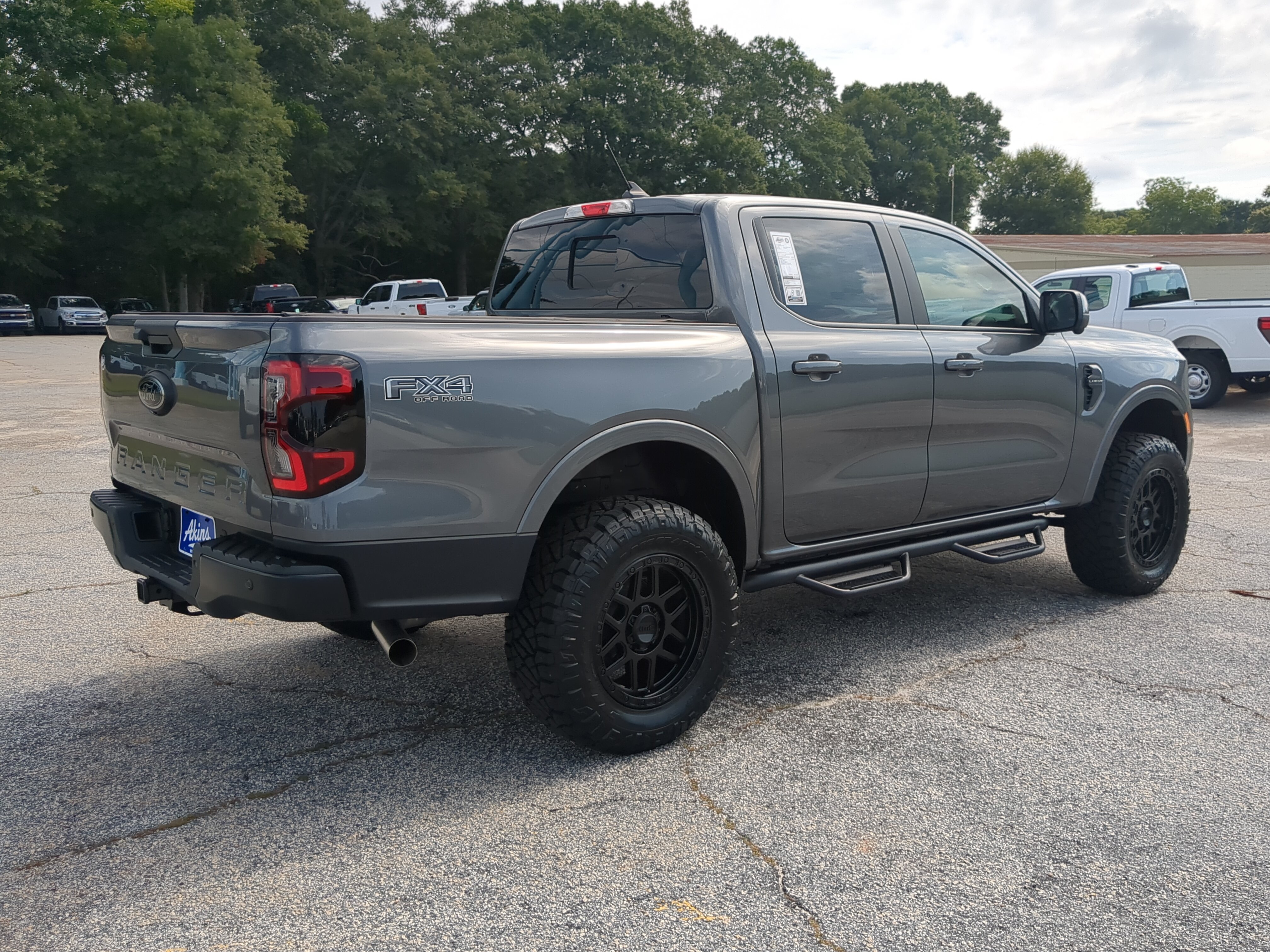 New 2026 Ford Ranger Lariat w/ FX4 Off-Road Package AWD/4WD image 4