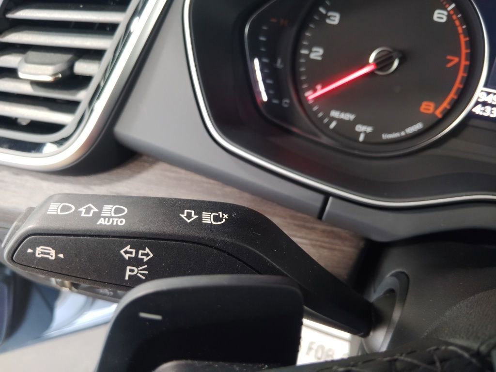 Used 2024 Audi Q5 2.0T Premium w/ Convenience Package image 15