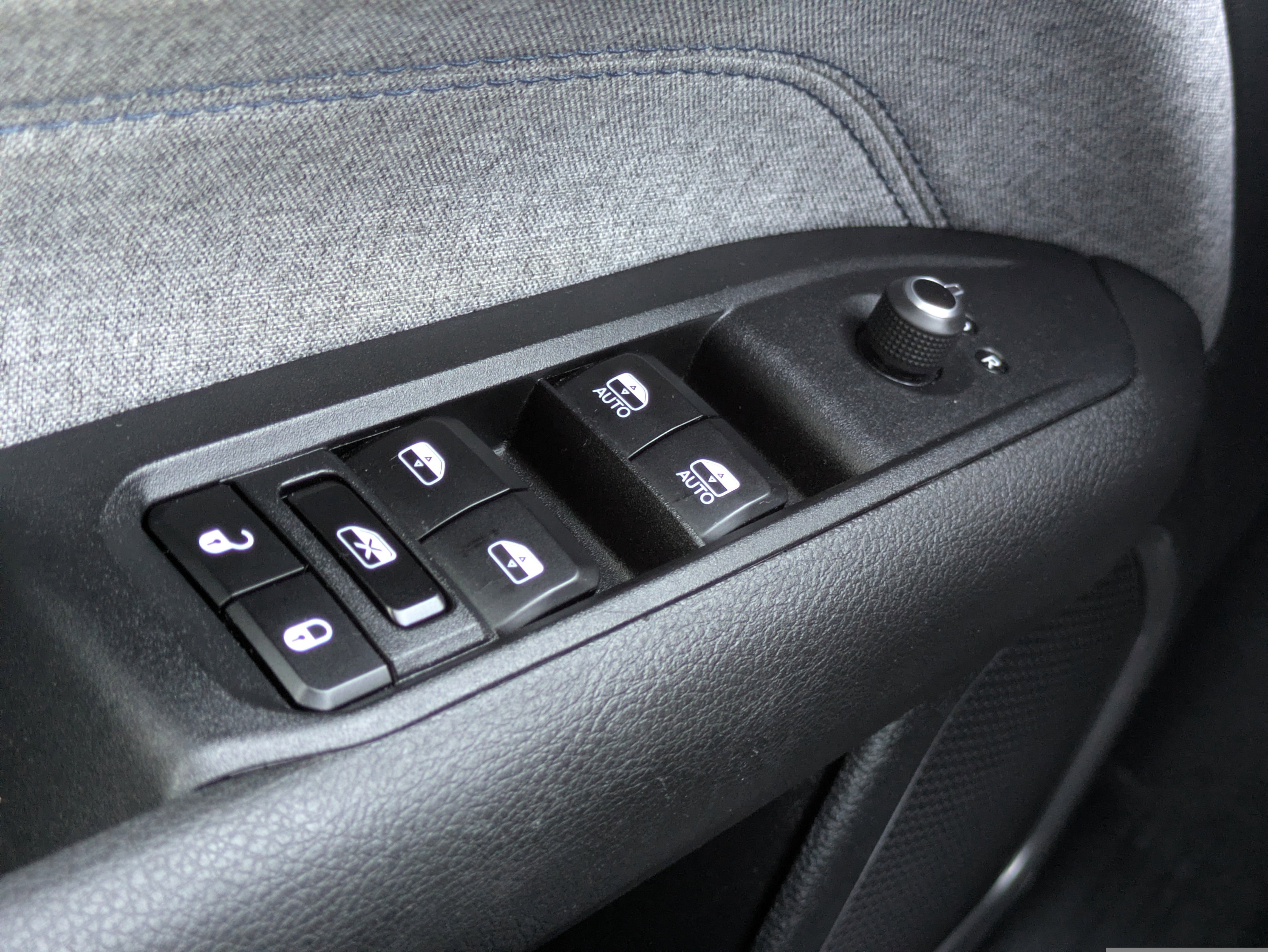 Used 2024 Jeep Compass Latitude image 14