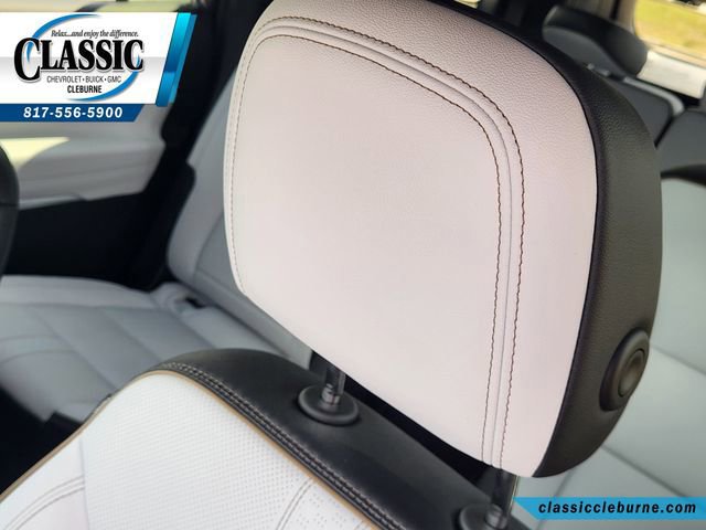Used 2026 Chevrolet Traverse High Country w/ LPO, Floor Liner Package FWD image 16