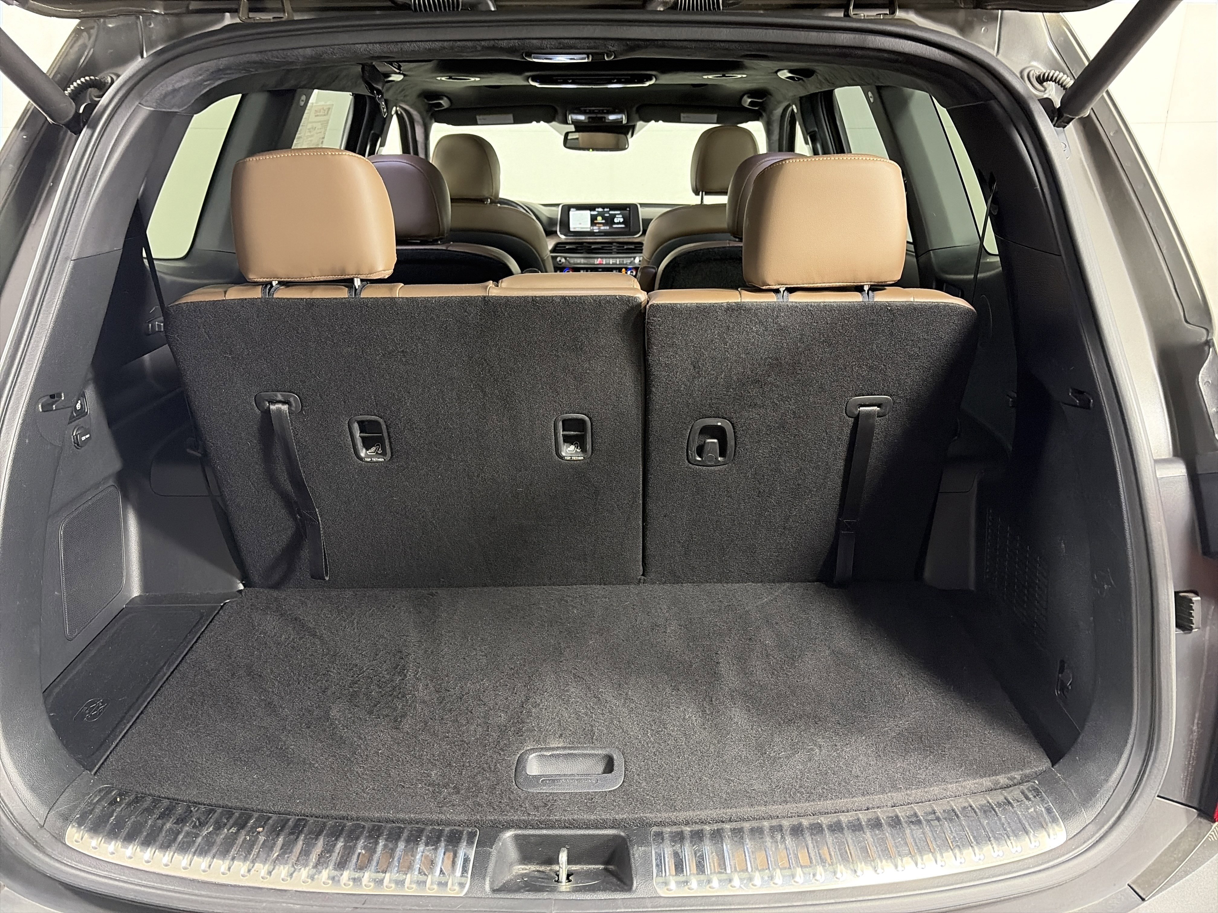 Used 2020 Kia Telluride SX w/ SX Prestige Package image 19