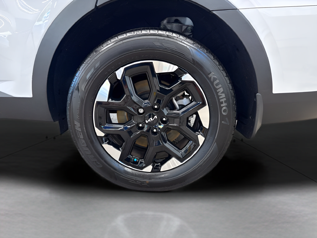 Certified 2025 Kia Sorento S AWD/4WD image 22