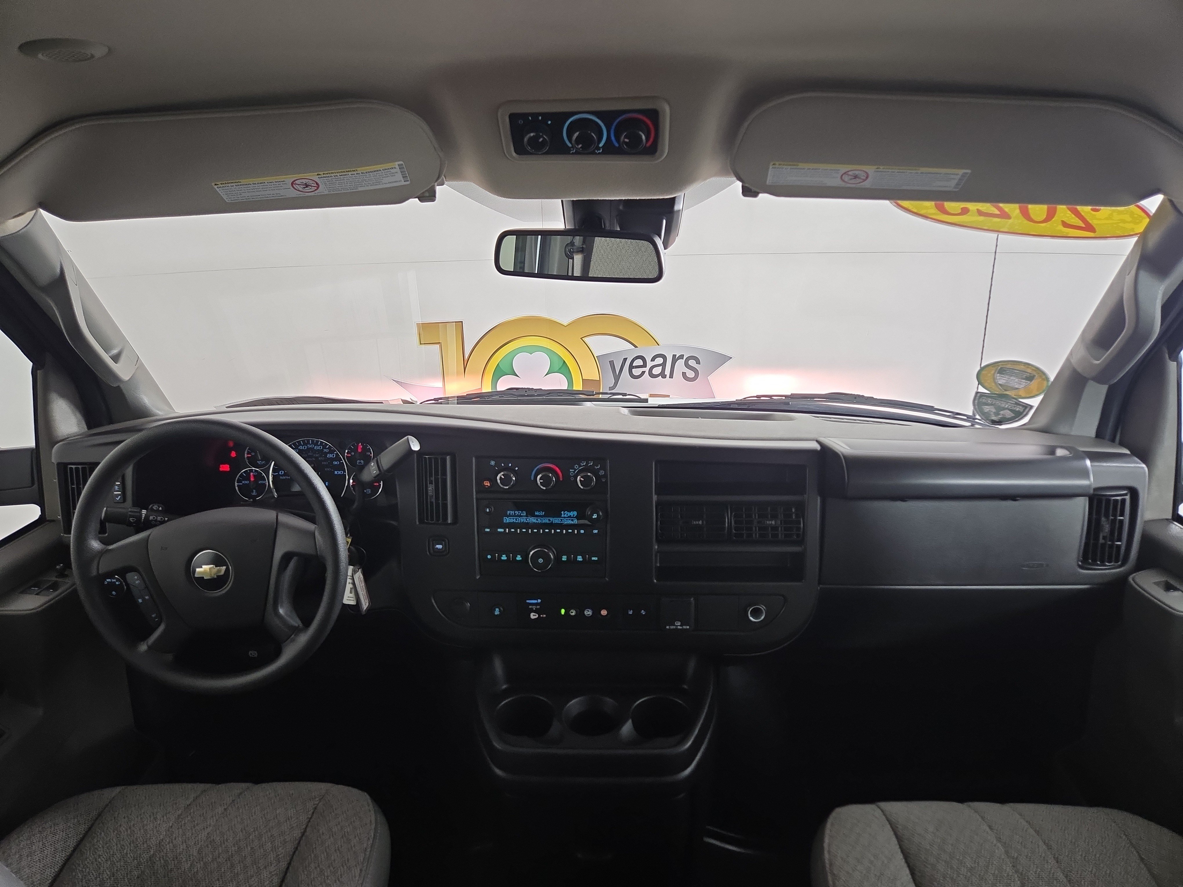 Certified 2025 Chevrolet Express 3500 LT w/ LT Preferred Equipment Group RWD image 14