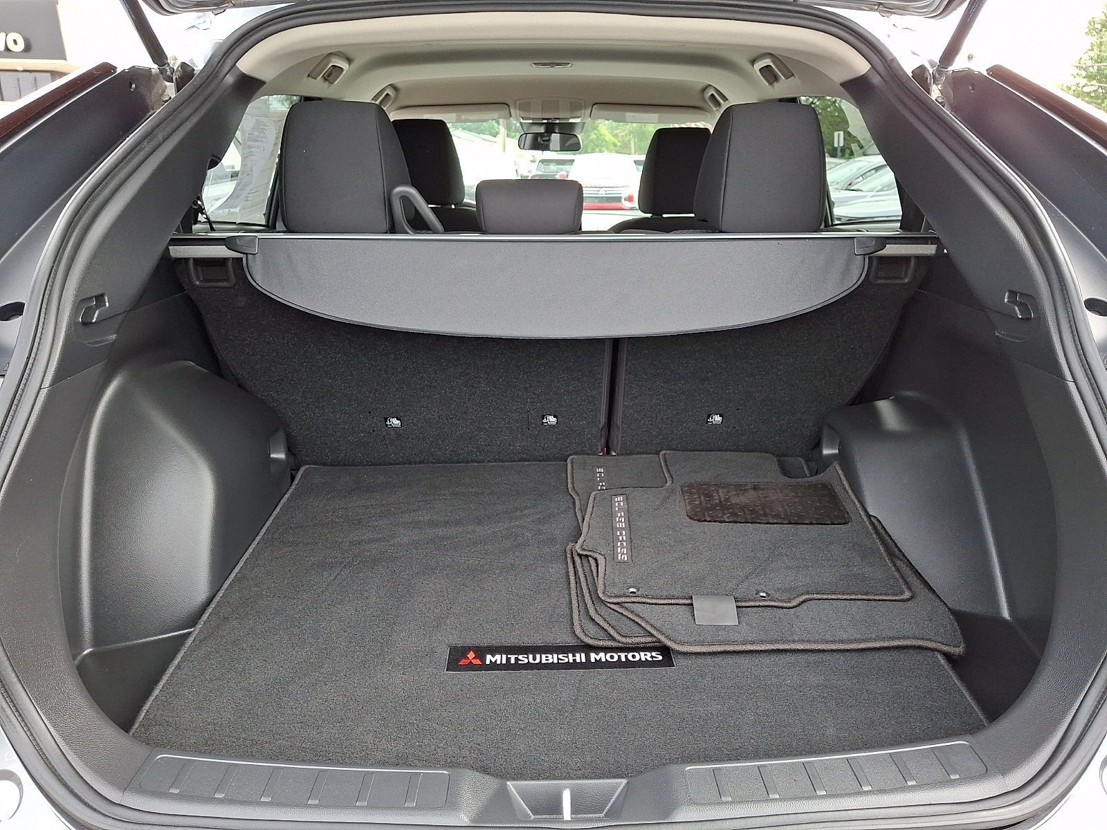Used 2024 Mitsubishi Eclipse Cross AWD image 29
