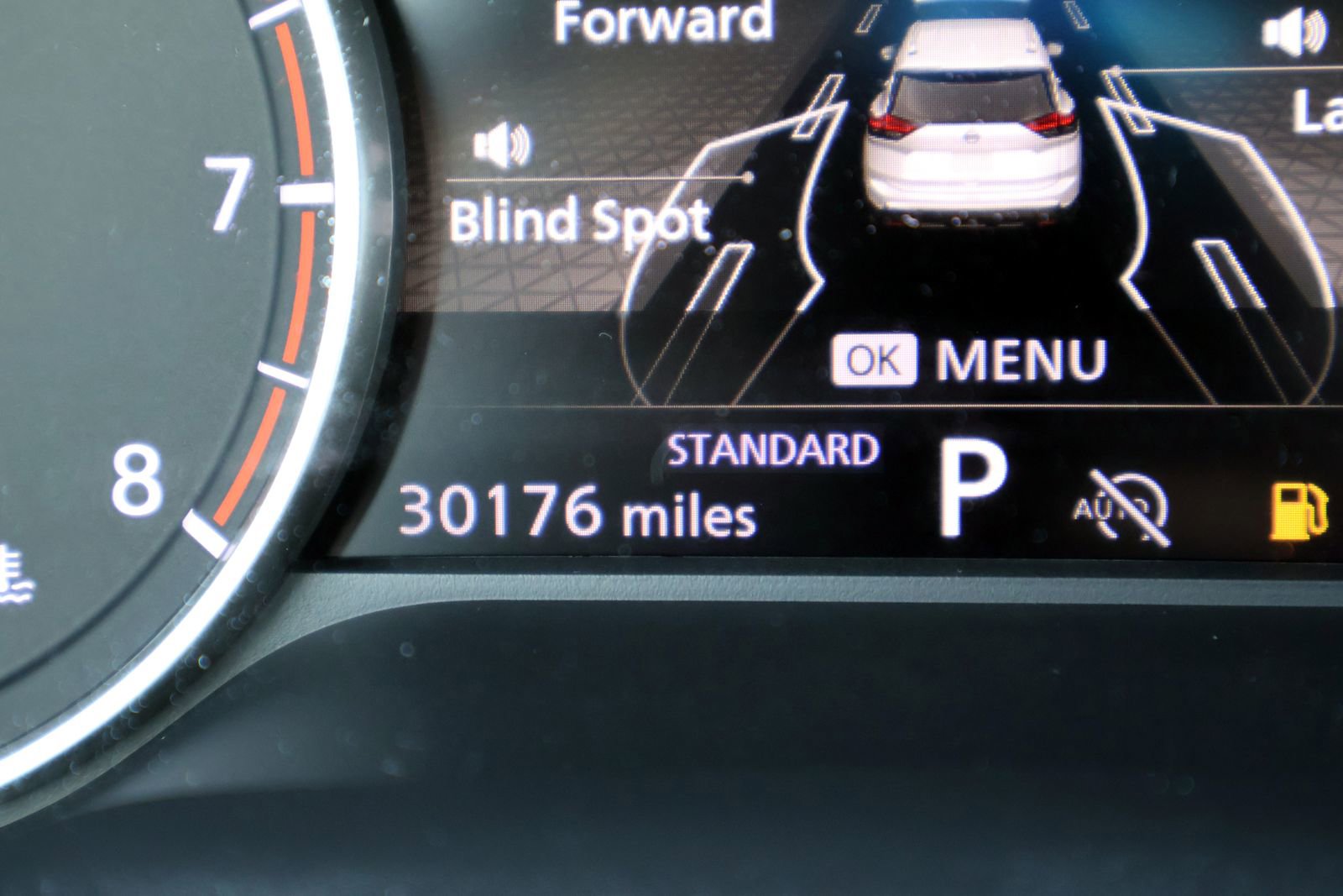 Used 2025 Nissan Rogue SV FWD image 31