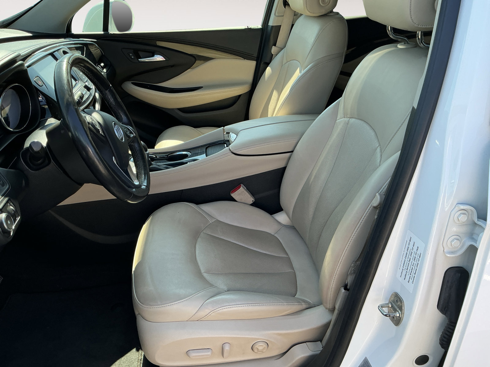 Used 2019 Buick Envision Essence FWD image 9