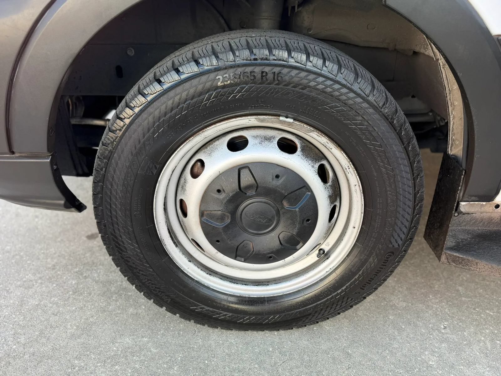 Used 2019 Ford Transit 150 XL RWD image 13