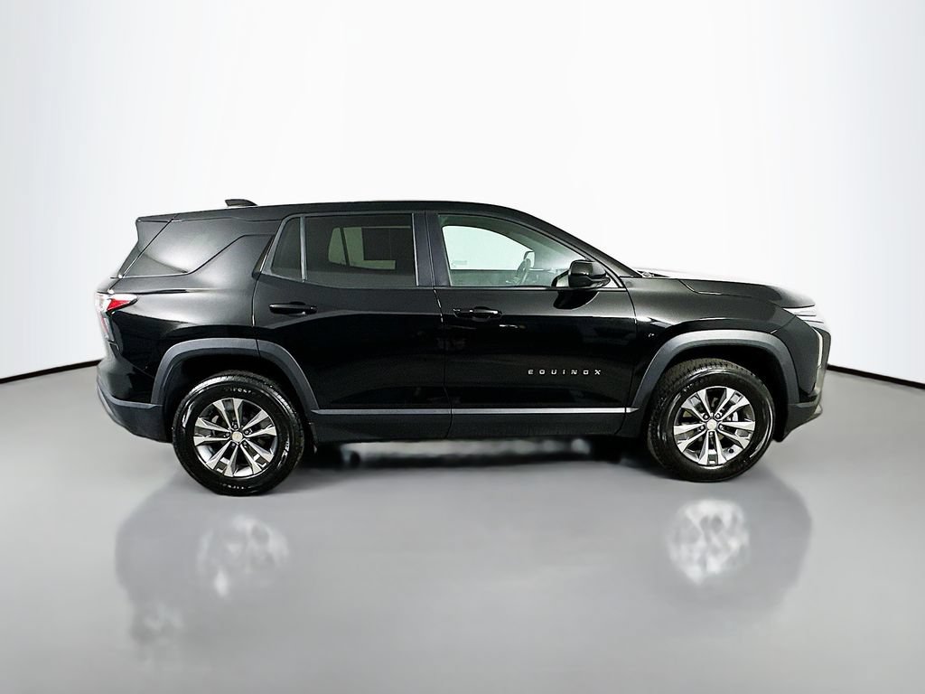Used 2026 Chevrolet Equinox LT FWD image 7