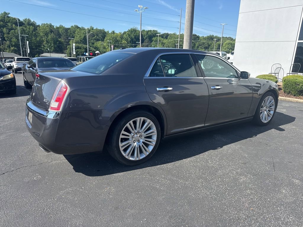 Used 2014 Chrysler 300 C image 5