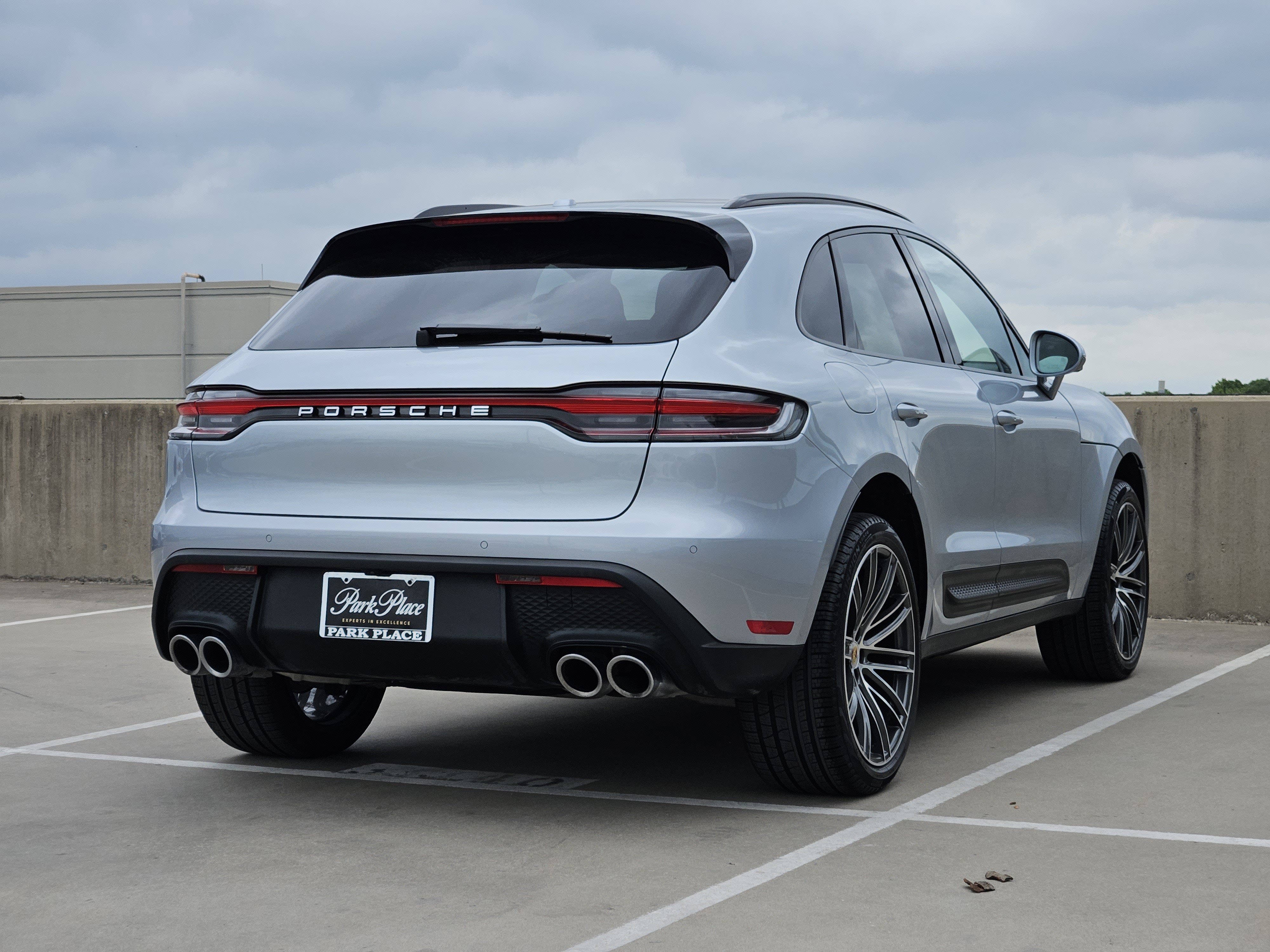 Certified 2026 Porsche Macan image 8
