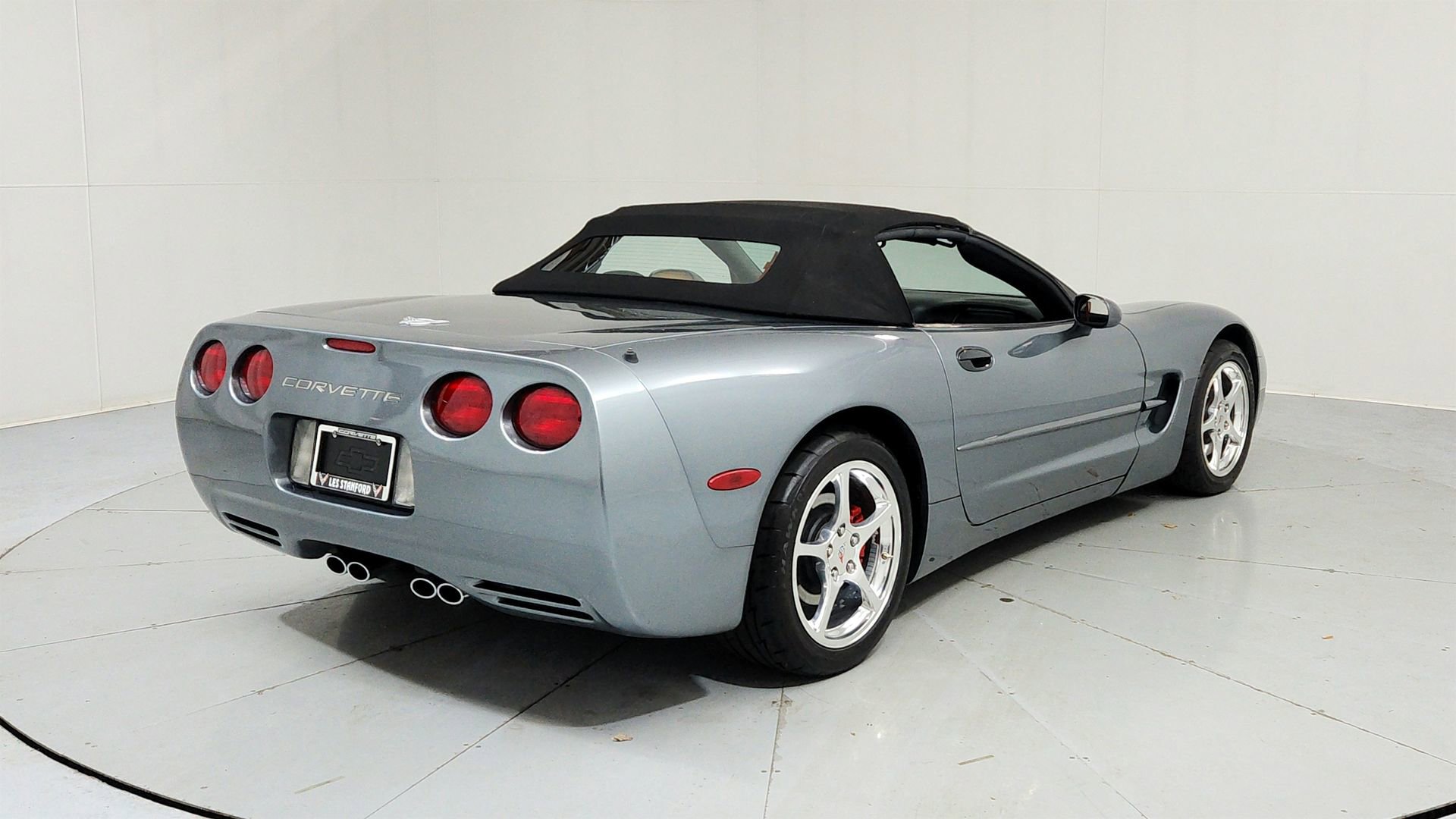 Used 2004 Chevrolet Corvette Convertible w/ Preferred Equipment Group RWD image 5