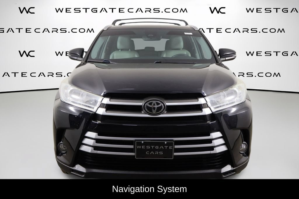 Used 2019 Toyota Highlander XLE AWD/4WD image 2