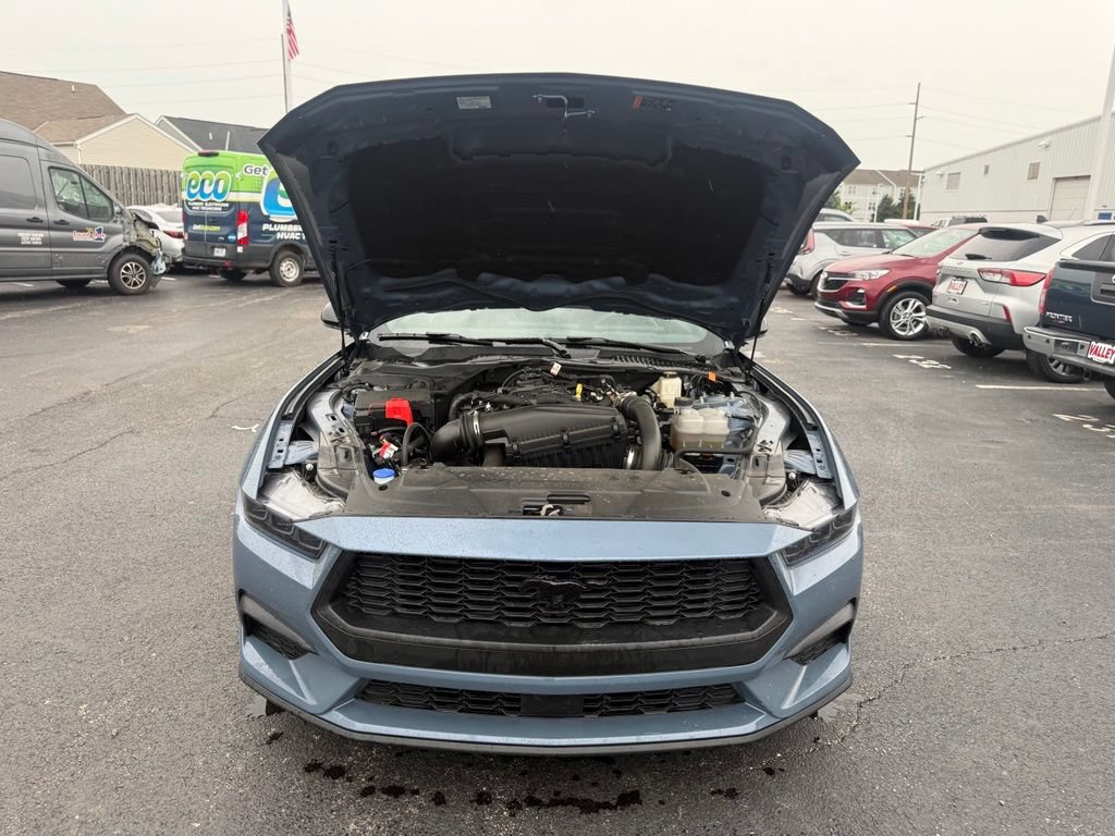 Used 2025 Ford Mustang Coupe RWD image 45