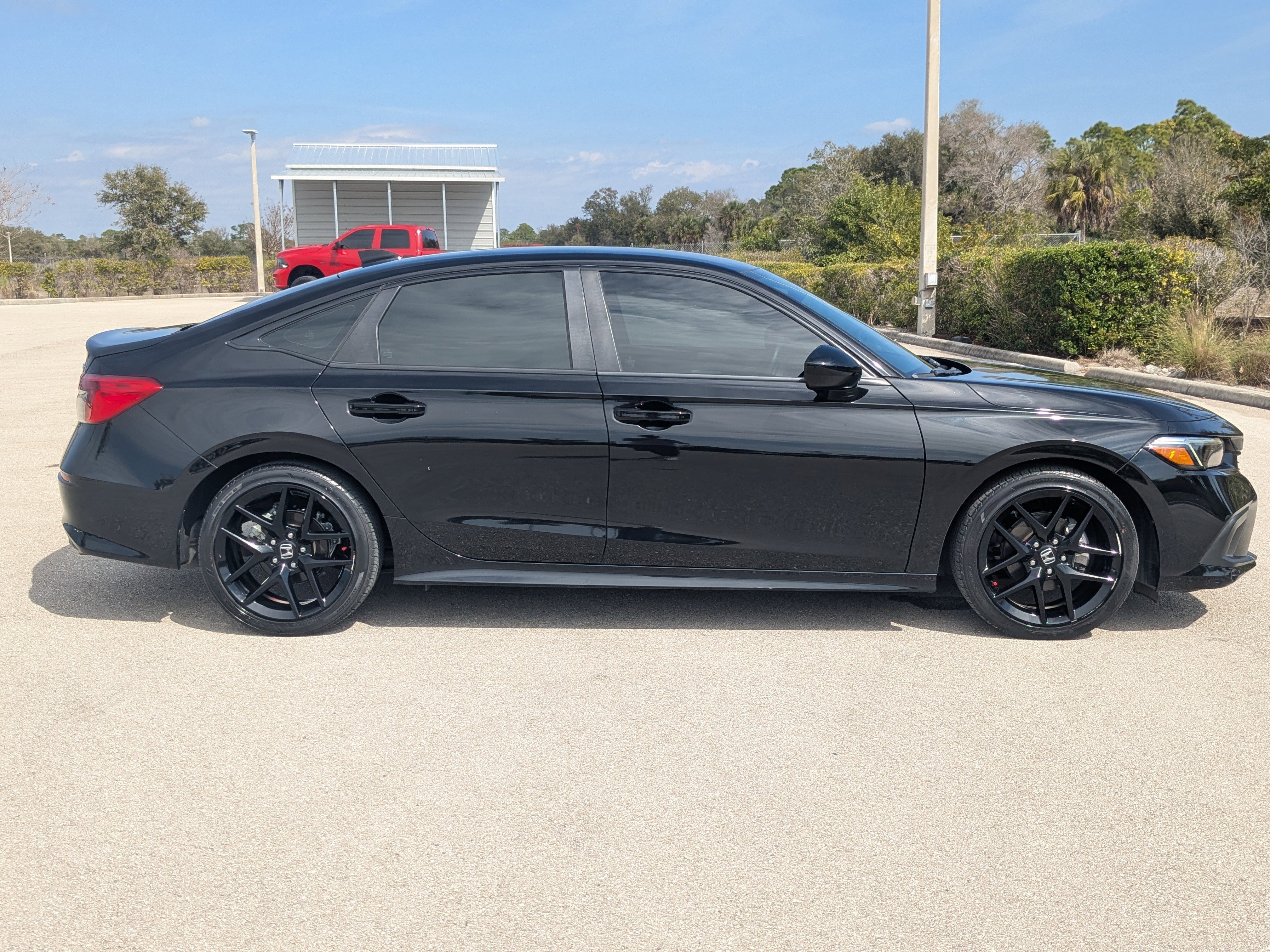 Used 2022 Honda Civic Sport image 4