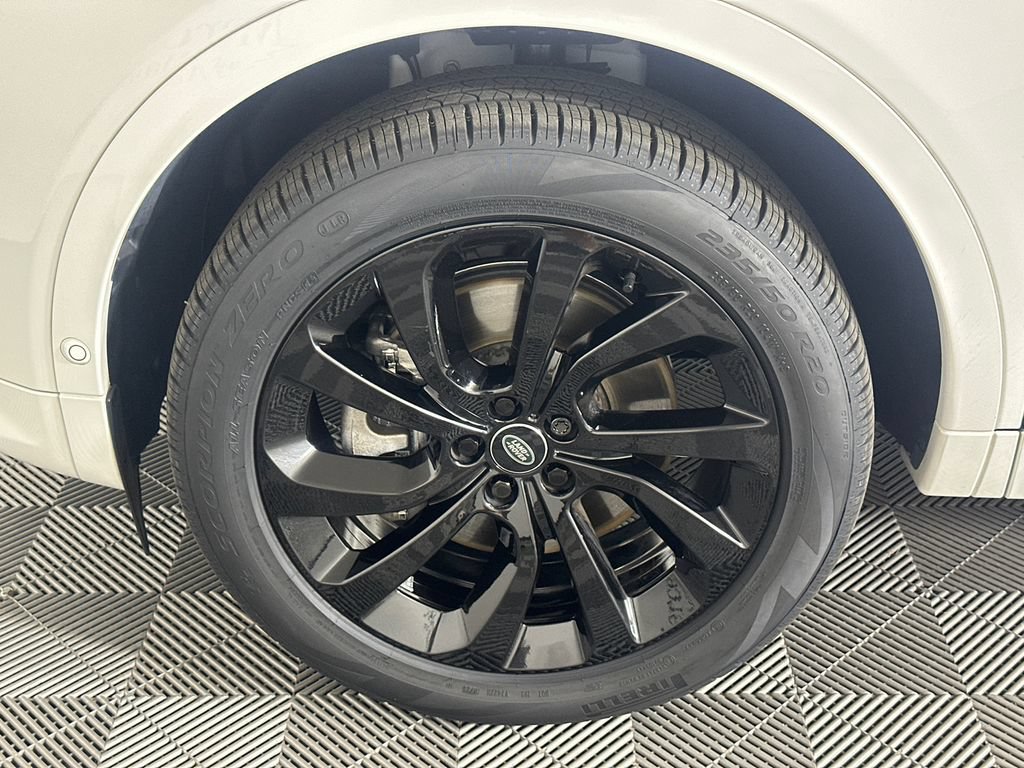 Used 2025 Land Rover Discovery Sport S AWD/4WD image 11
