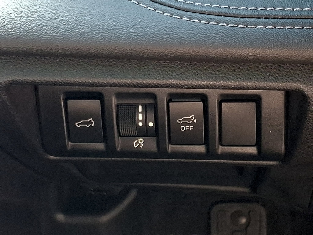 Used 2021 Subaru Outback Limited XT AWD/4WD image 25