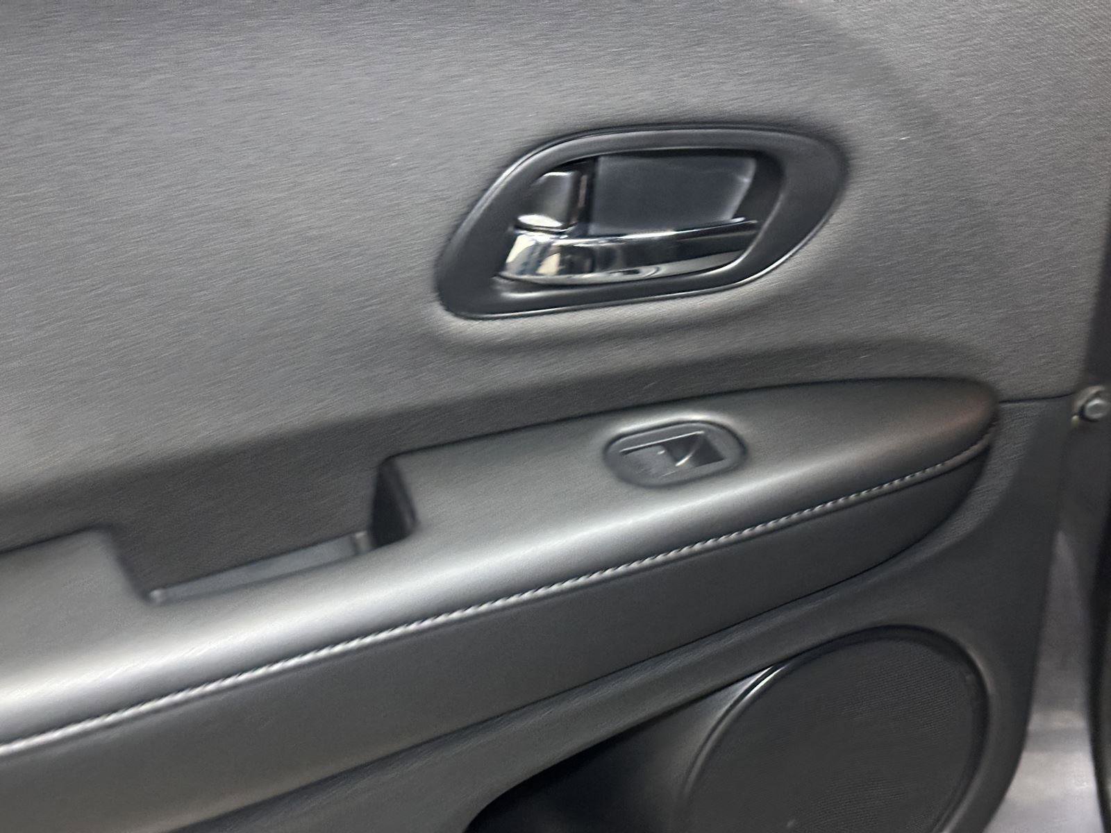 Certified 2022 Honda HR-V Sport image 29