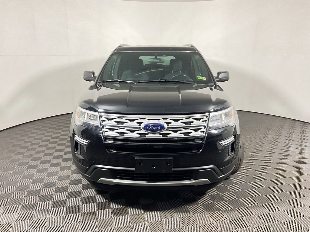 Used 2018 Ford Explorer XLT AWD/4WD image 5