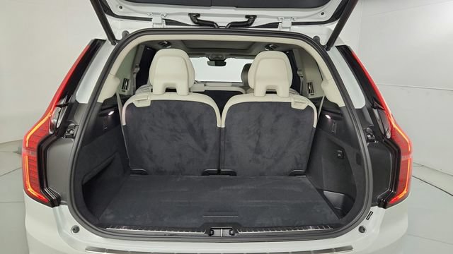 Used 2026 Volvo XC90 T8 Ultra w/ Protection Package Premier AWD/4WD image 44