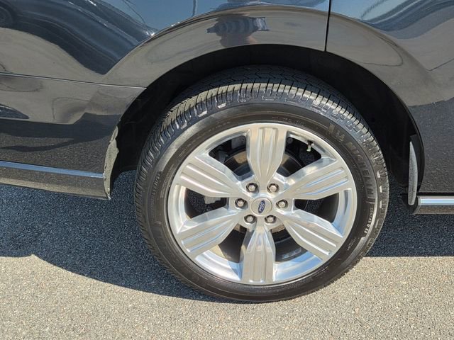 Used 2023 Ford Expedition Platinum image 13
