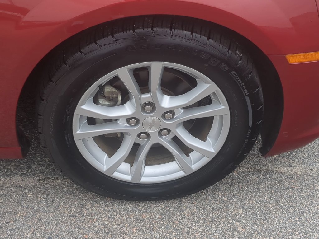 Used 2014 Chevrolet Camaro LS RWD image 13