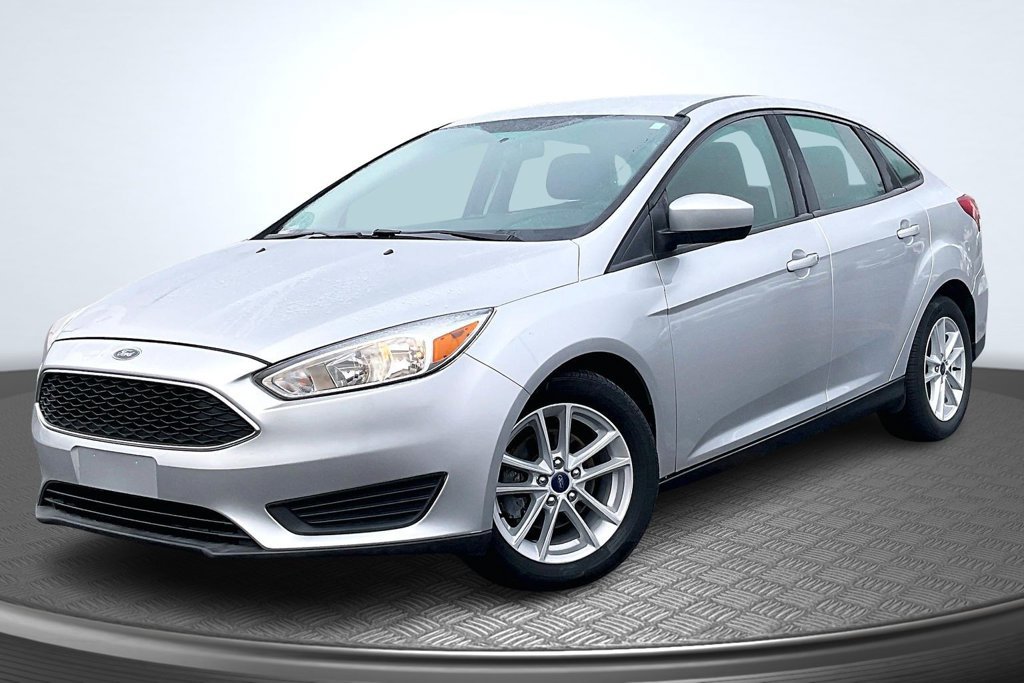Used 2018 Ford Focus SE FWD image 3