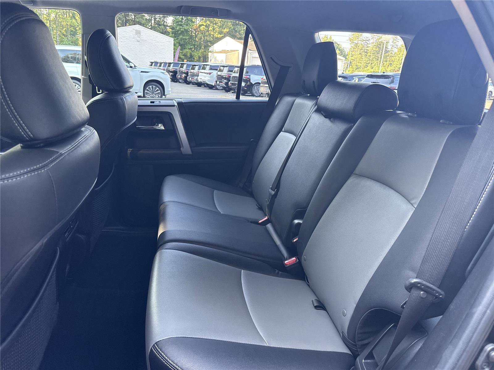 Used 2023 Toyota 4Runner SR5 Premium image 9