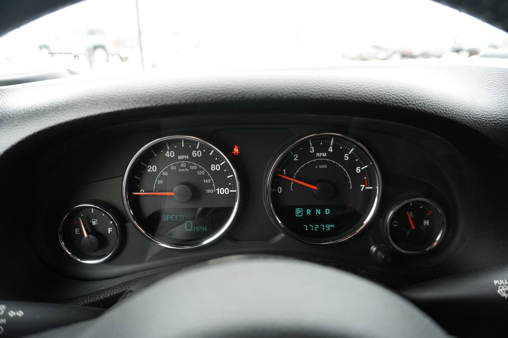 Used 2018 Jeep Wrangler Unlimited Sahara w/ Max Tow Package image 15