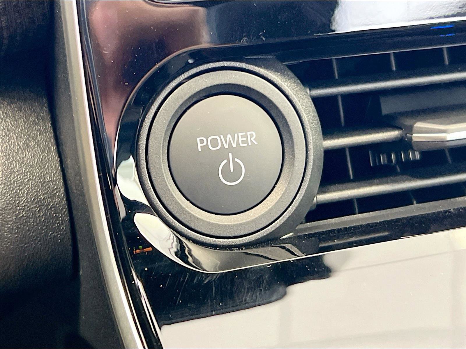 New 2025 Toyota bZ4X AWD image 16