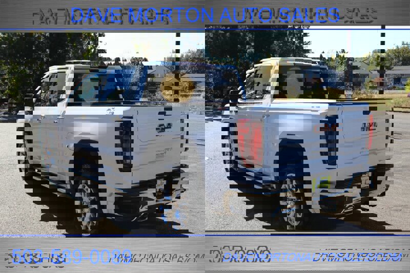 Used 2021 GMC Sierra 1500 SLT w/ SLT Premium Package image 3