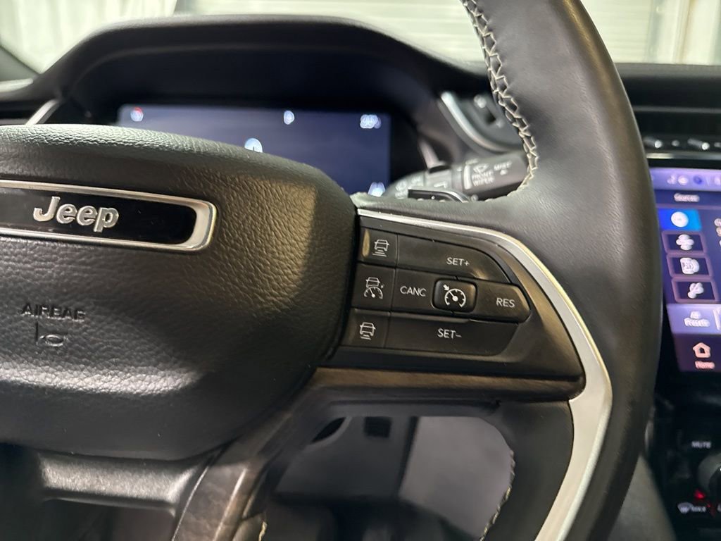 Used 2024 Jeep Grand Cherokee L Limited w/ Luxury Tech Group II image 30