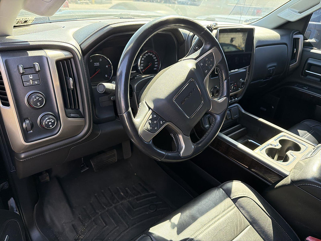 Used 2015 GMC Sierra 2500 Denali w/ Duramax Plus Package AWD/4WD image 6