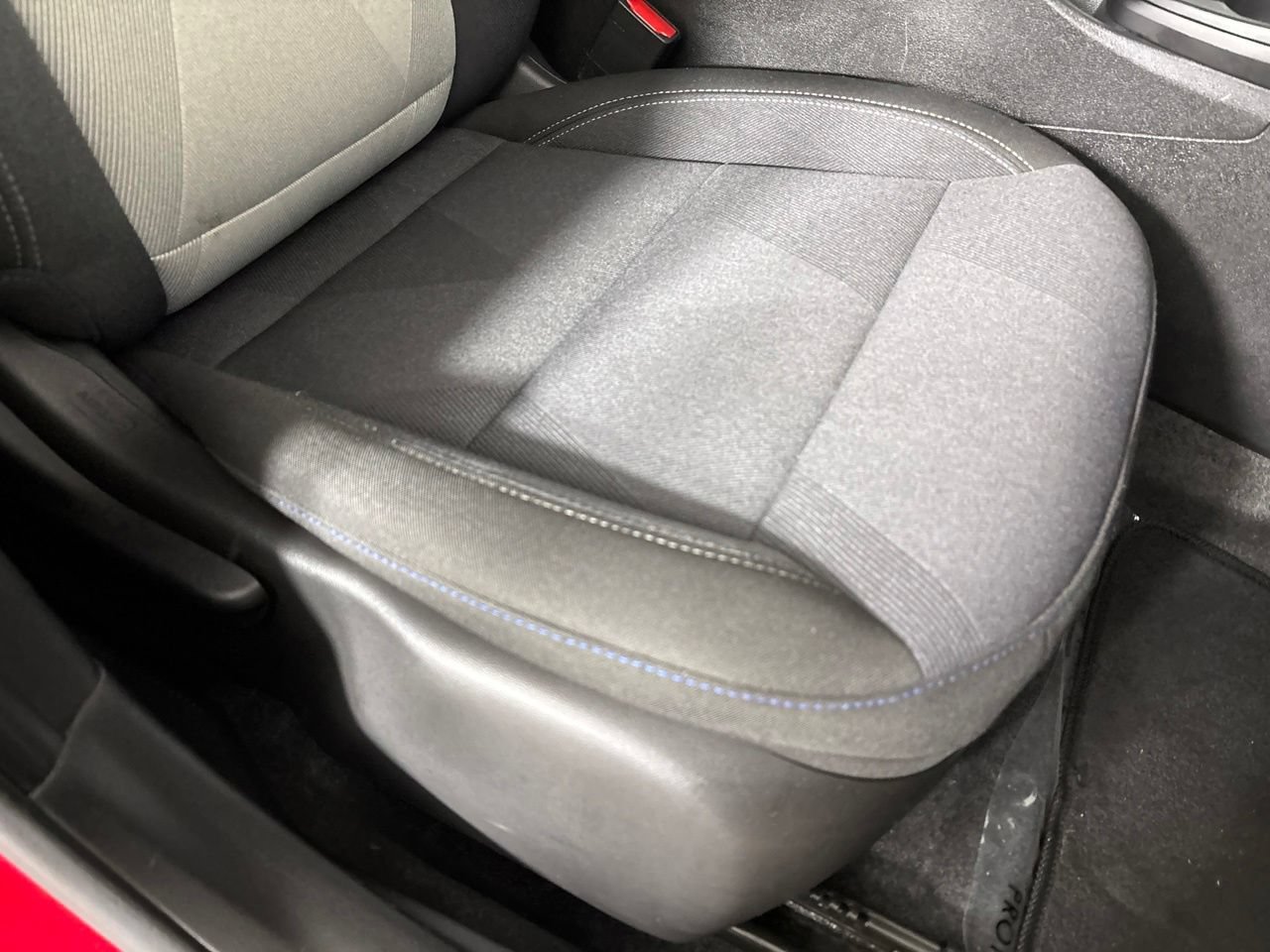 Used 2026 Chevrolet Trax LS FWD image 30