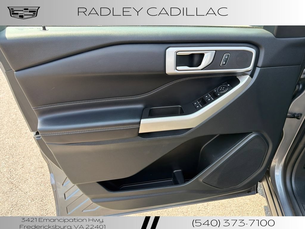 Used 2021 Ford Explorer XLT AWD/4WD image 4