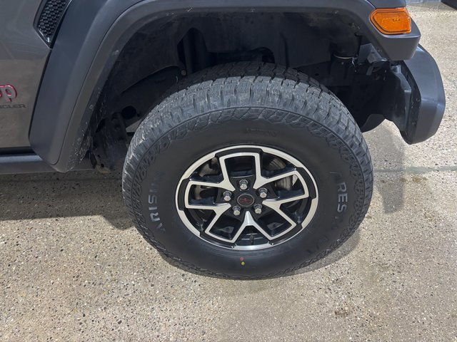 Used 2024 Jeep Wrangler Unlimited Rubicon w/ Convenience Group image 10