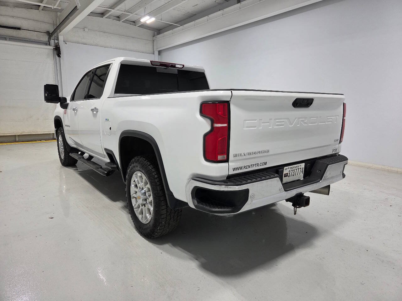 Used 2024 Chevrolet Silverado 2500 LTZ w/ LTZ Plus Package AWD/4WD image 7