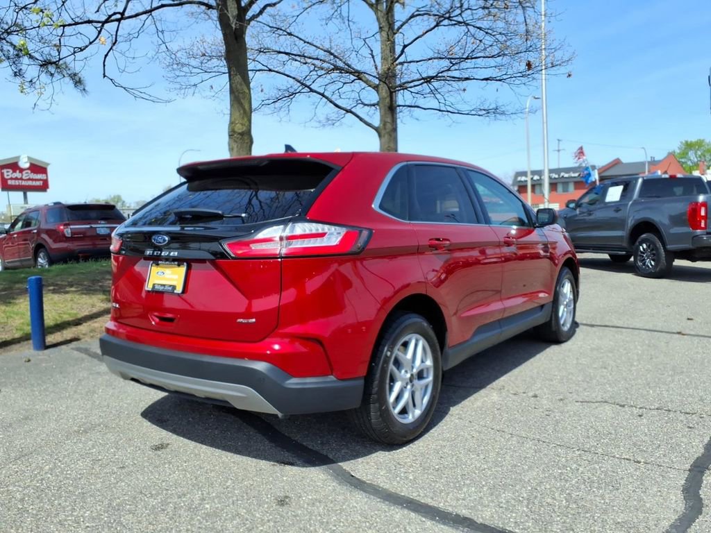 Used 2024 Ford Edge SEL w/ Convenience Package AWD/4WD image 6