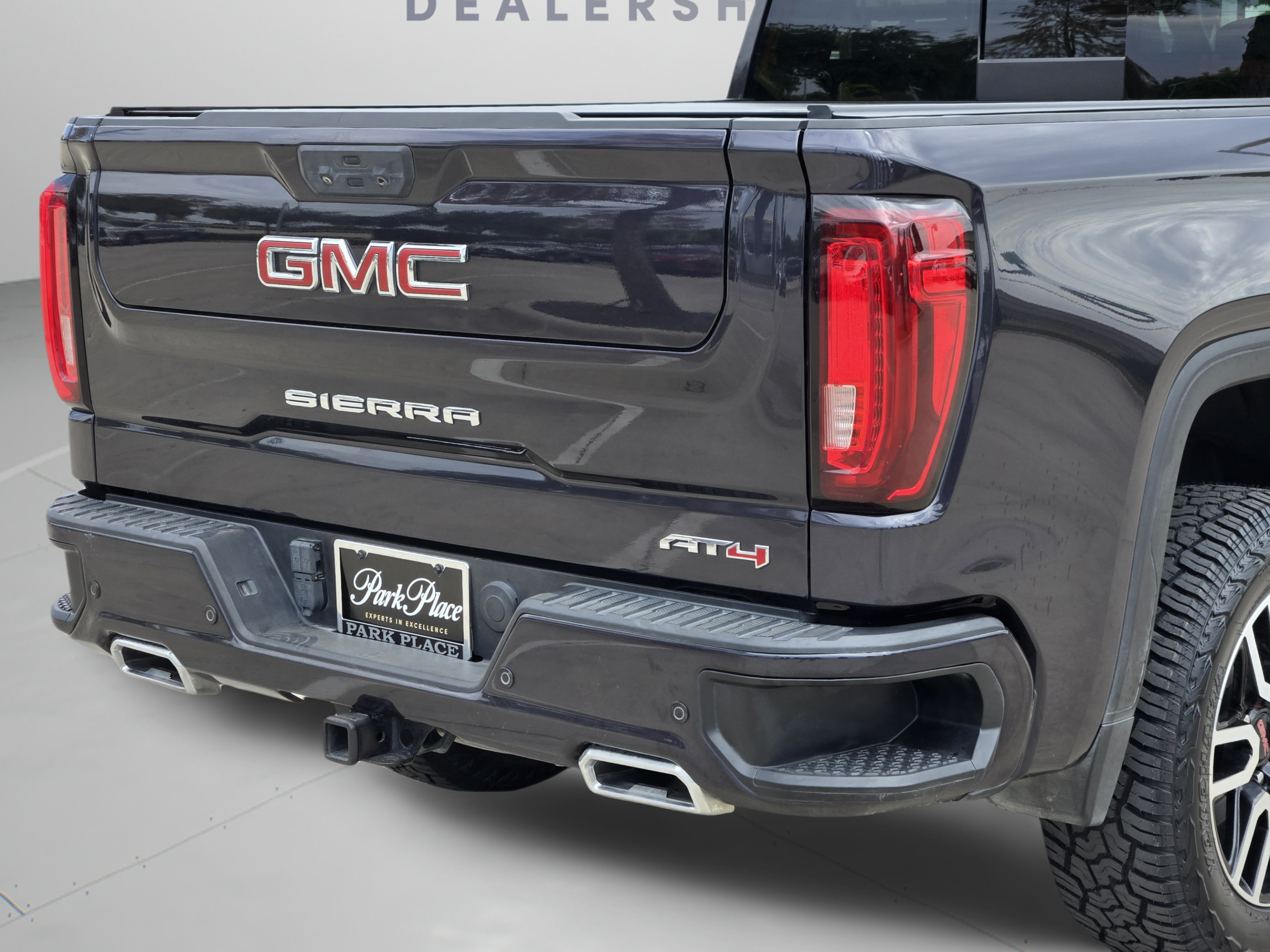 Used 2023 GMC Sierra 1500 AT4 w/ AT4 Premium Package AWD/4WD image 40