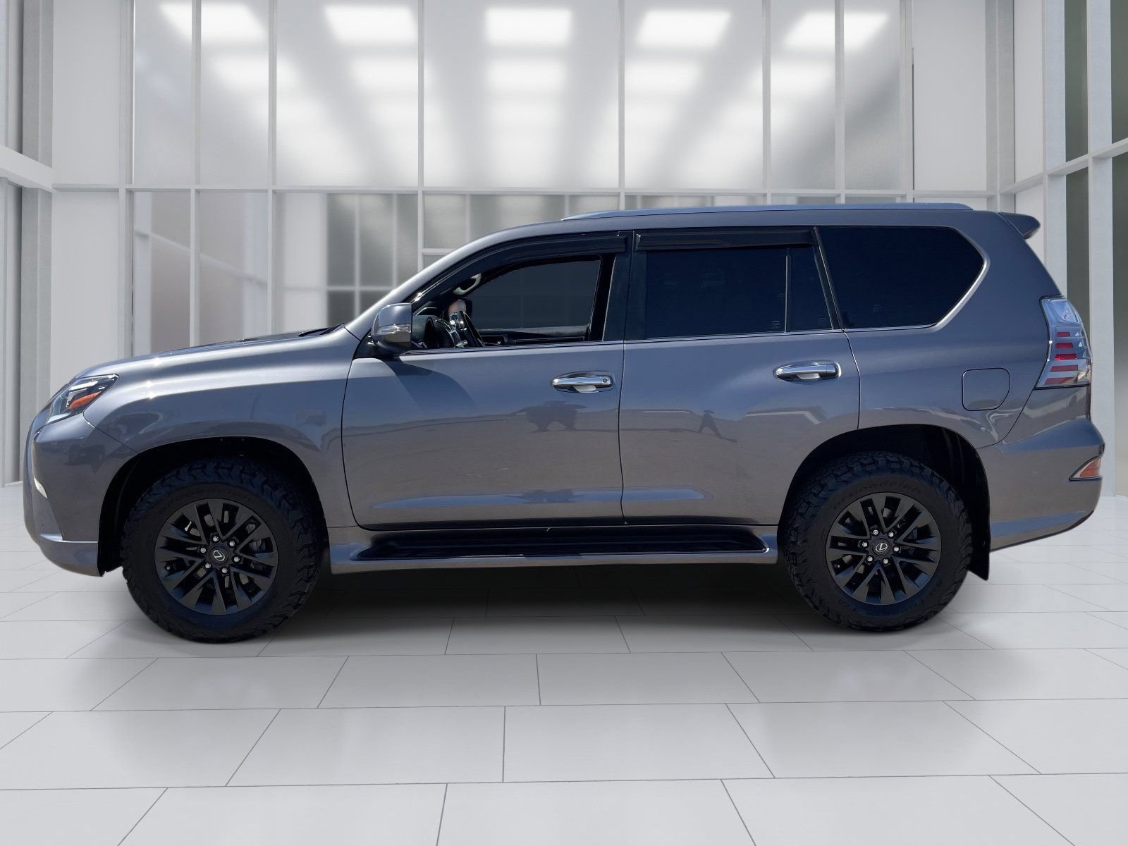 Used 2021 Lexus GX 460 Premium w/ Premium Plus Package AWD/4WD image 3