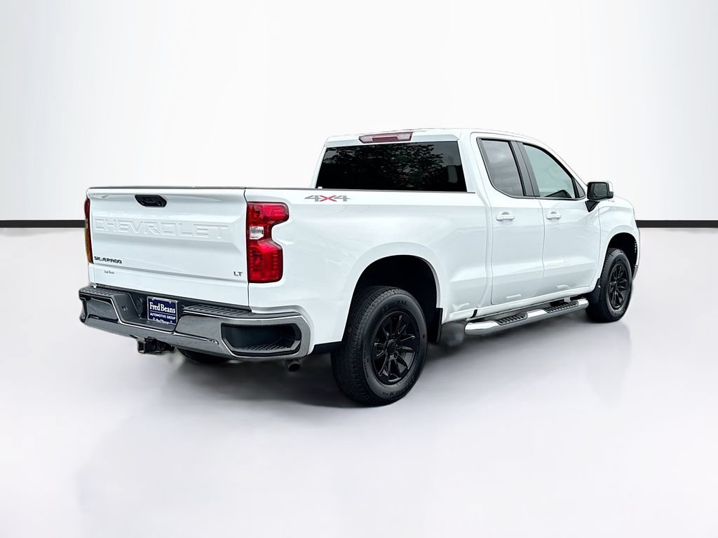 Used 2023 Chevrolet Silverado 1500 LT AWD/4WD image 9