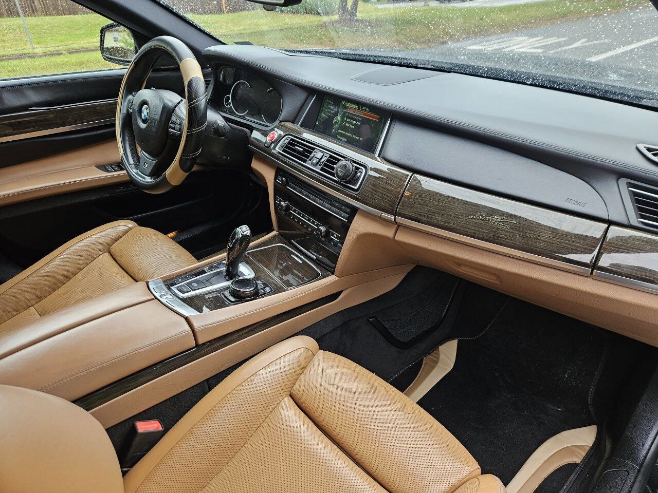 Used 2014 BMW 750Li RWD image 16