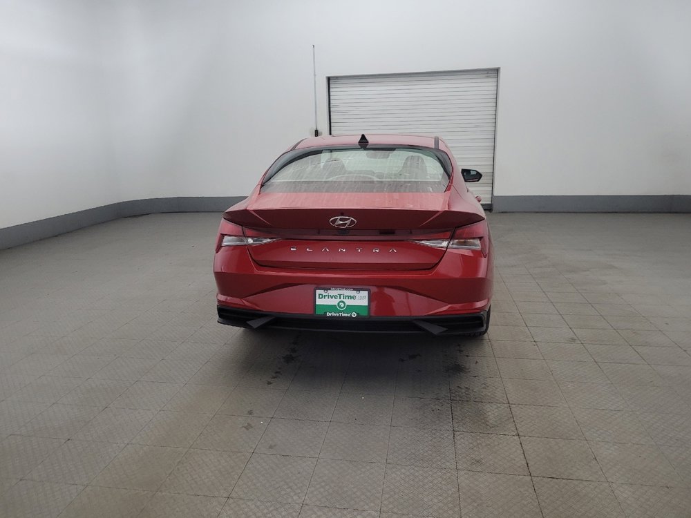 Used 2023 Hyundai Elantra SEL w/ Convenience Package FWD image 7