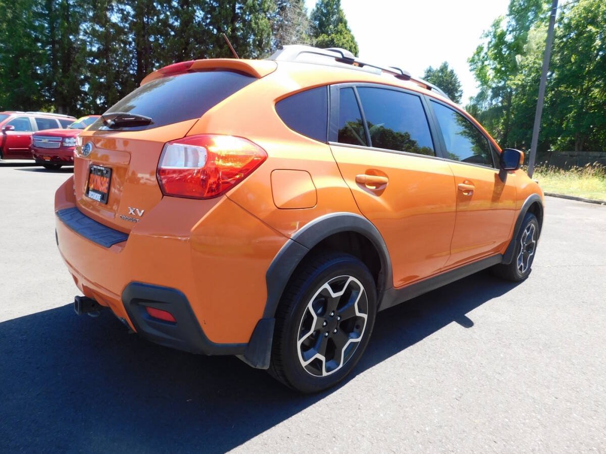 Used 2014 Subaru Crosstrek 2.0i Premium w/ Moonroof Package AWD/4WD image 2