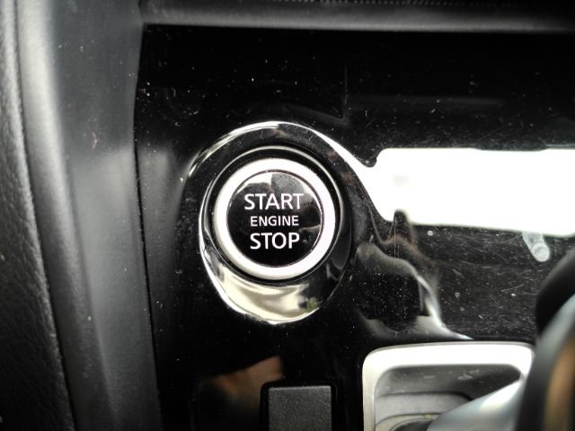 Used 2024 Nissan Versa SR w/ Trunk Package FWD image 47