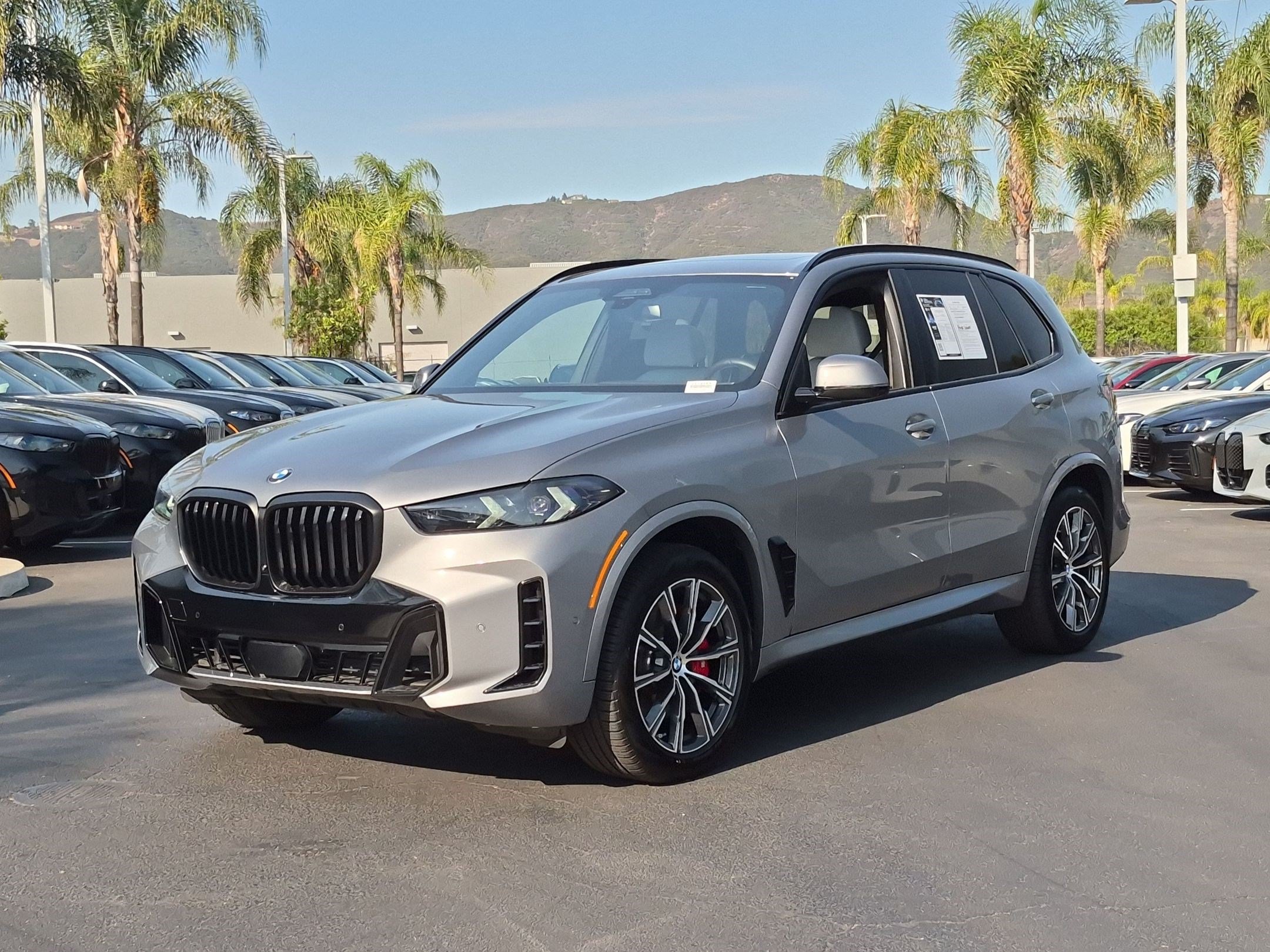 Used 2026 BMW X5 xDrive40i w/ M Sport Package AWD/4WD image 5